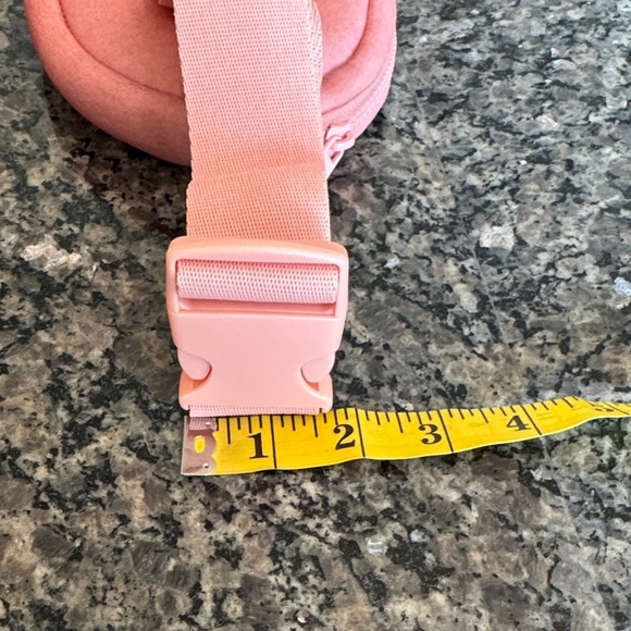 Reebok pink Belt Bag EUC - Picture 8 of 13